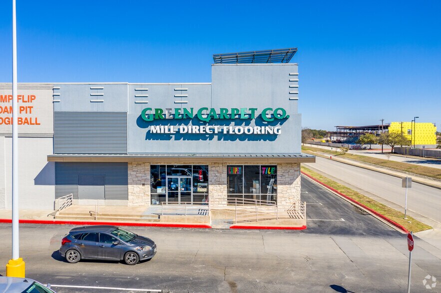 More Photos Of 8480-8680 Fourwinds Dr, San Antonio Unknown For Lease