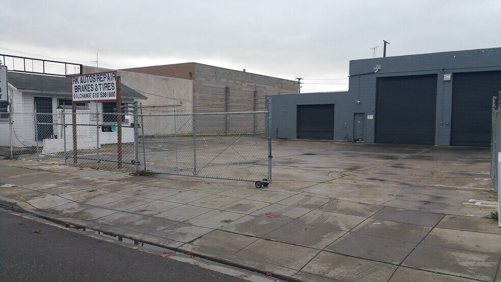 More Photos Of 435 23rd Ave, Oakland Warehouse For Lease