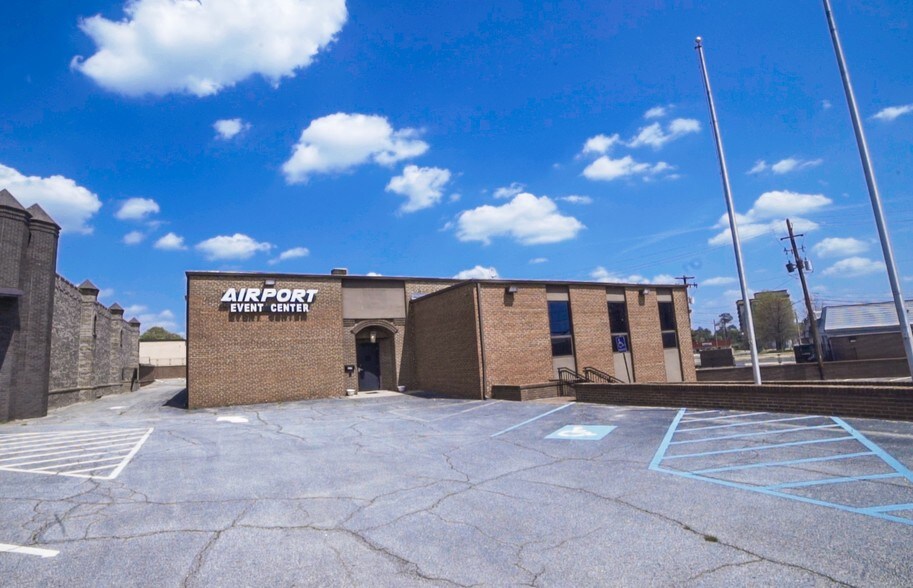 More Photos Of 397 N Central Ave, Hapeville Storefront Retail Office For Lease