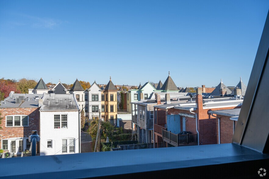 More Photos Of 421 T St NW, Washington Apartments For Sale