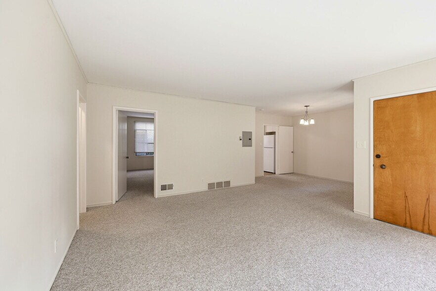 More Photos Of 24 Baytree Way, San Mateo Apartments For Sale