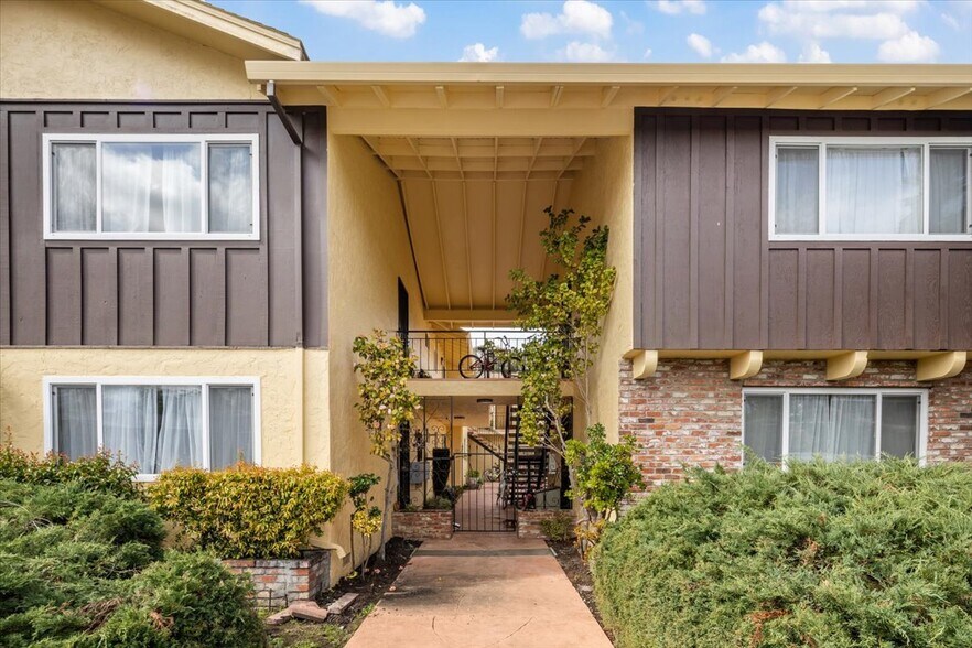 More Photos Of 3860 Park Blvd, Palo Alto Apartments For Sale