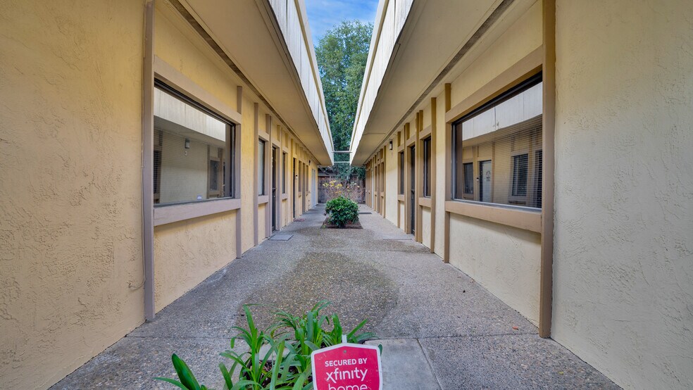 More Photos Of 5665 N Pershing Ave, Stockton Medical For Sale