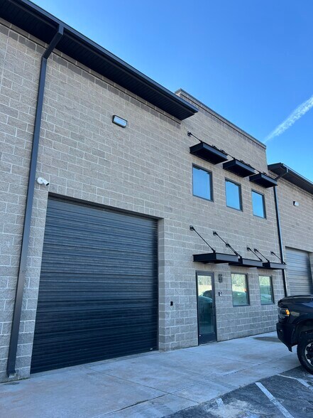 More Photos Of 445 N 2000 W, Springville Flex For Lease