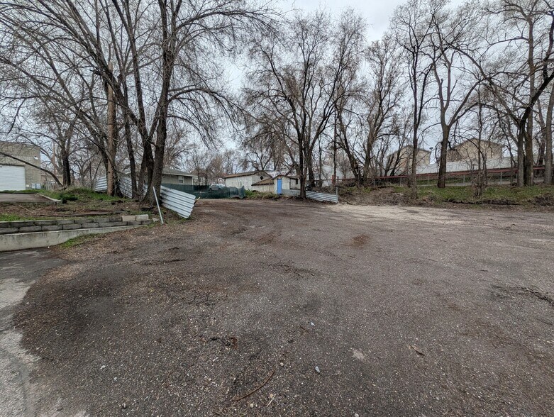 More Photos Of 4694-4696 S 200 W, Salt Lake City Light Manufacturing For Lease