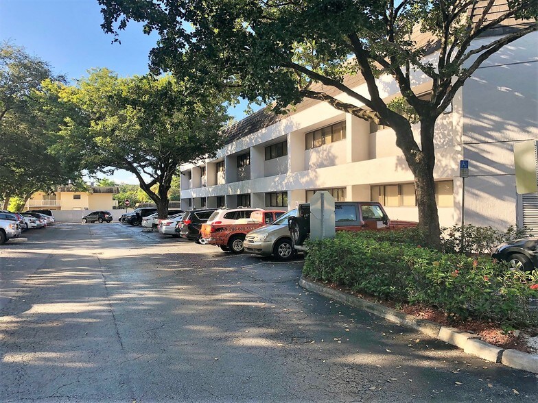 More Photos Of 8500 SW 92nd St, Miami Medical For Sale