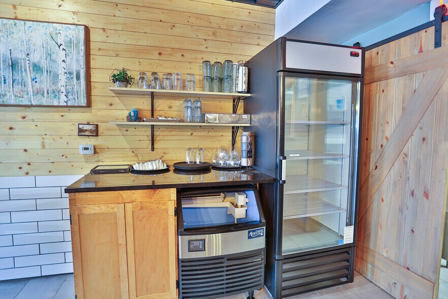 More Photos Of 214 S Mckay Ave, Spring Valley Storefront Retail Residential For Sale