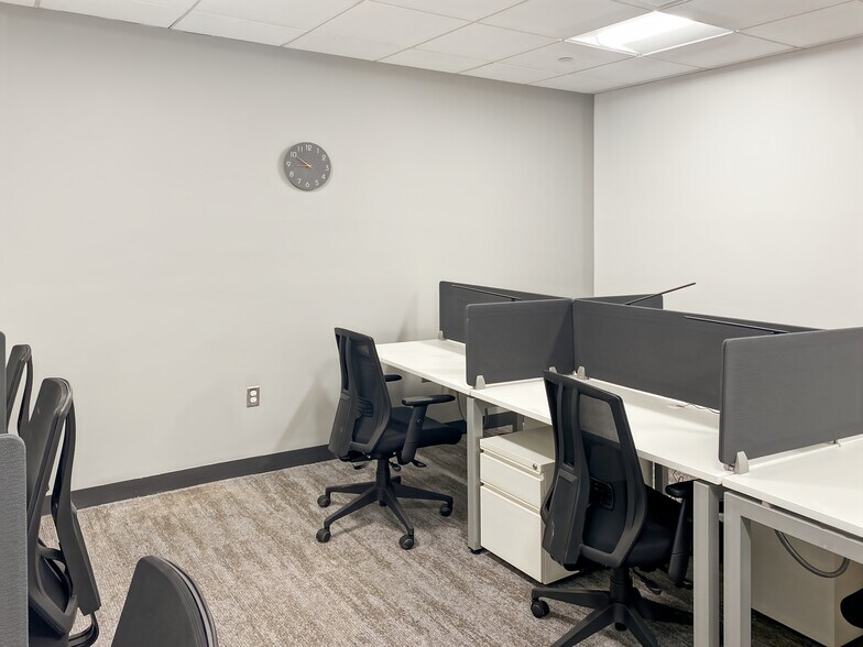 More Photos Of 4301 Route 1, Monmouth Junction Coworking Space