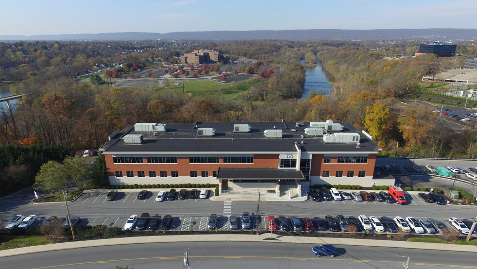 Primary Photo Of 875 Poplar Church Rd, Camp Hill Medical For Lease