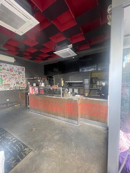 More Photos Of 482-484 Third Ave, New York Apartments For Lease