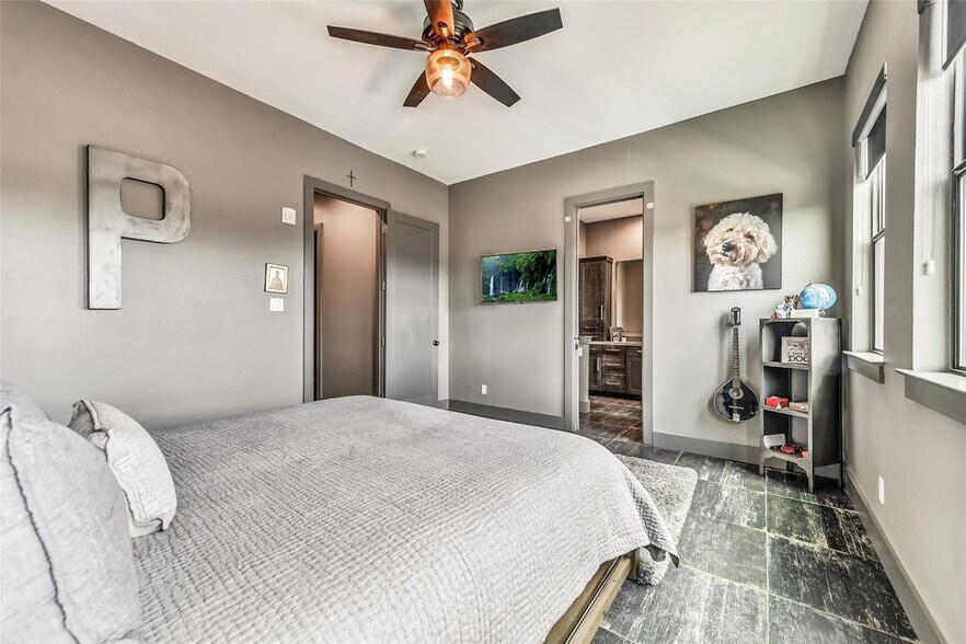 More Photos Of 316 Morningside Dr, Friendswood Loft Creative Space For Sale
