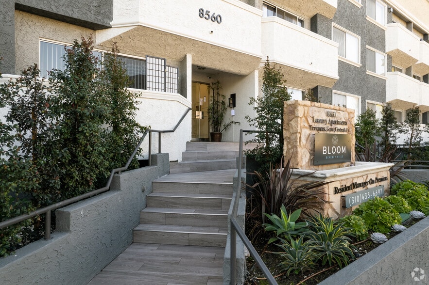 More Photos Of 8560 W Olympic Blvd, Los Angeles Apartments For Sale
