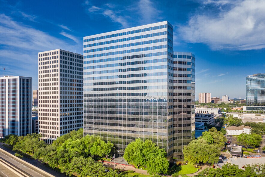Primary Photo Of 1900 West Loop S, Houston Office For Lease