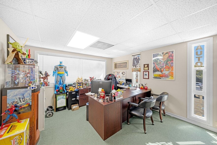 More Photos Of 4100 W Commonwealth Ave, Fullerton Office For Sale