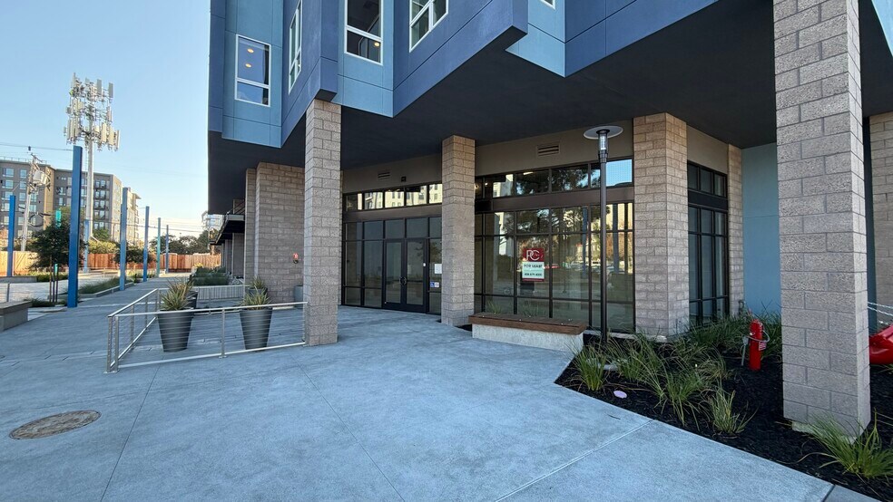 More Photos Of 2310 Calle del Mundo, Santa Clara Apartments For Lease