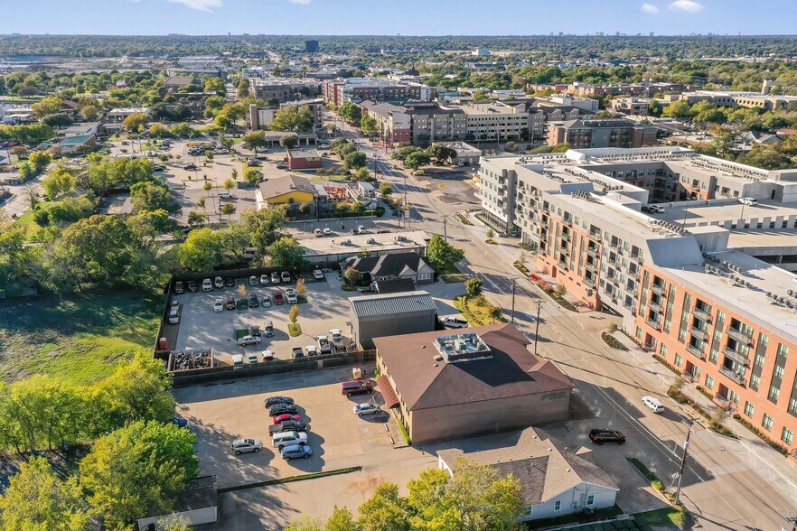 More Photos Of 1312 E 14th St, Plano Office For Lease