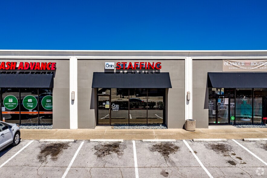 More Photos Of 3700 Fredericksburg Rd, San Antonio General Retail For Lease