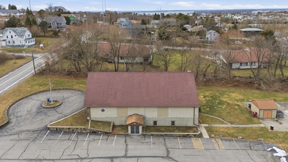 More Photos Of 81 Sprague St, Portsmouth Specialty For Sale