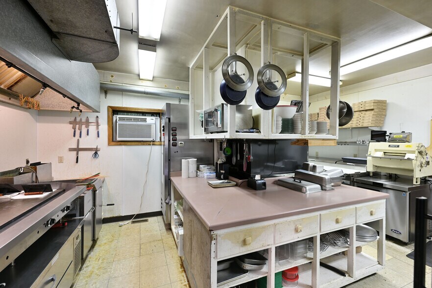 More Photos Of 23694 Clam Lake Rd, Clam Lake Restaurant For Sale