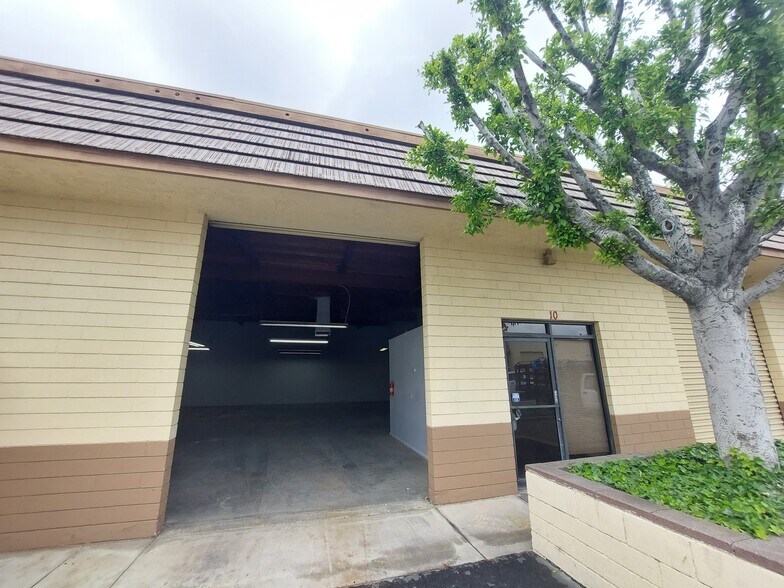 More Photos Of 12455 Branford St, Pacoima Warehouse For Sale
