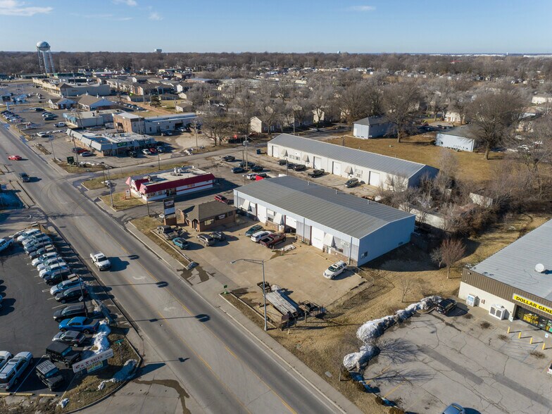 More Photos Of 105 N Chestnut St, Belton Unknown For Lease