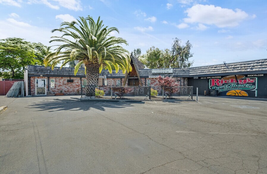 More Photos Of 15028 Hesperian Blvd, San Leandro Freestanding For Sale