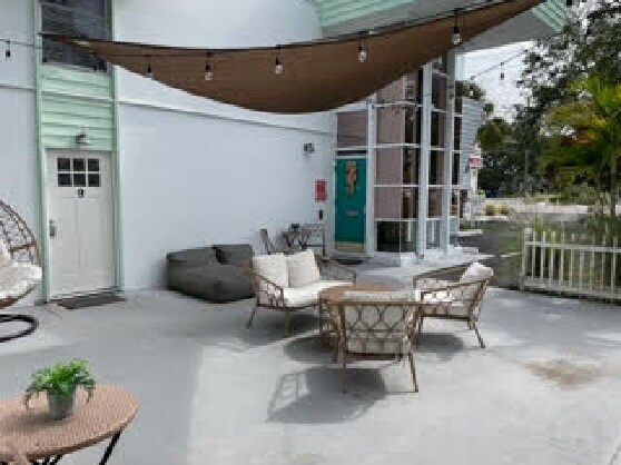 More Photos Of 1064 Broadway, Dunedin Hotel For Sale