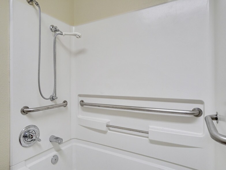 More Photos Of 1110 N 6th St, Grand Junction Carwash For Sale