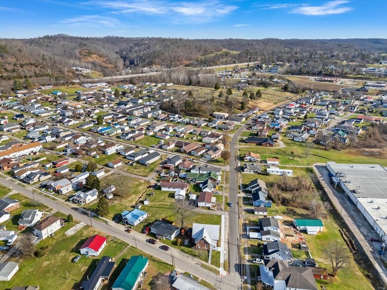 More Photos Of 729 Mason St, Milton Office For Sale