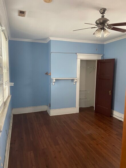 More Photos Of 1101 N Mangum St, Durham Storefront Retail Office For Lease