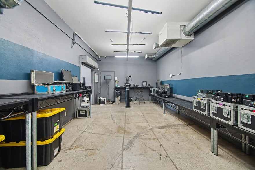 More Photos Of 13428 Beach Ave, Marina Del Rey Warehouse For Lease