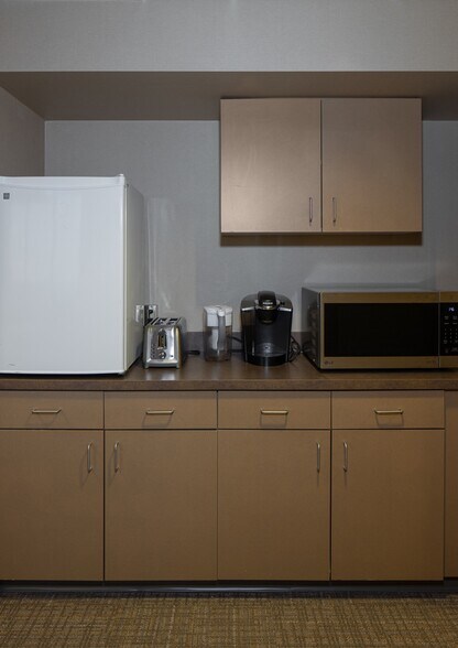 More Photos Of 201 5th St N, Fargo Hotel For Lease