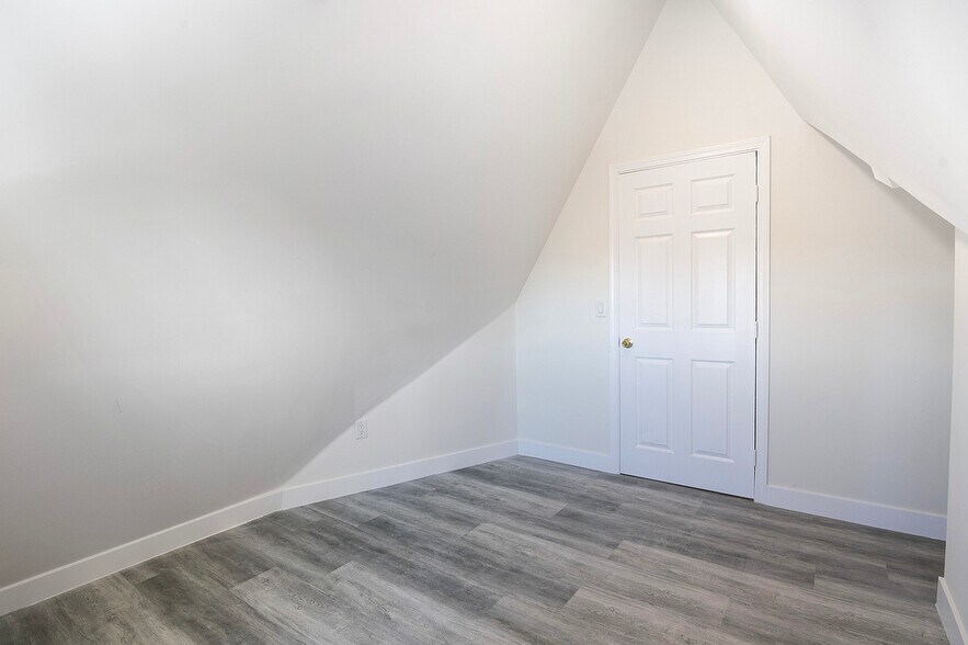 More Photos Of 1732 N Wilton Pl, Los Angeles Apartments For Sale