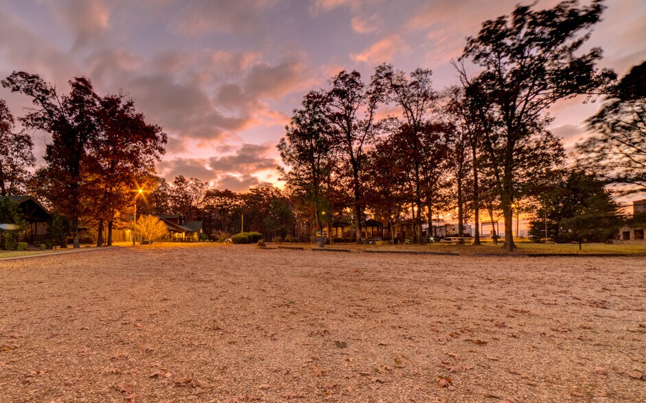 More Photos Of 446724 E 390 Rd, Langley Hotel For Sale