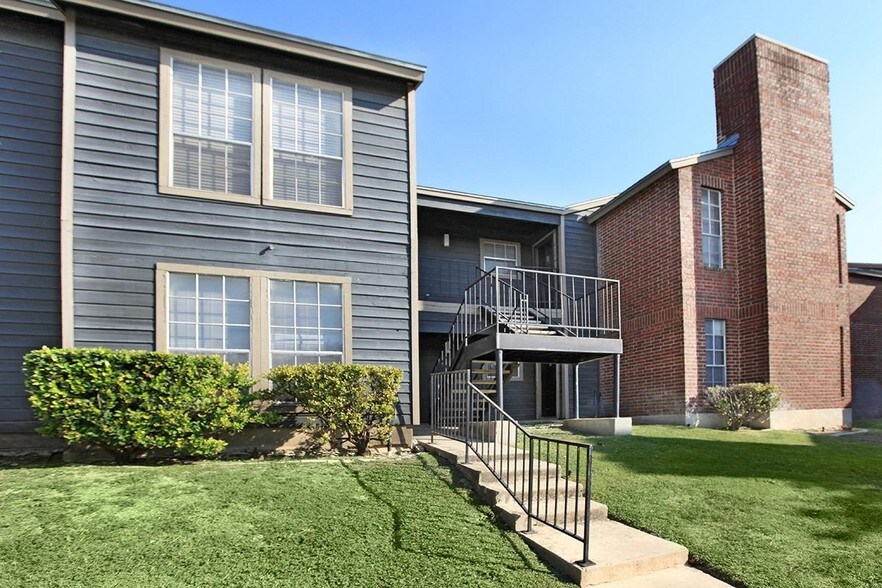 More Photos Of 13050 Park Xing, San Antonio Apartments For Sale