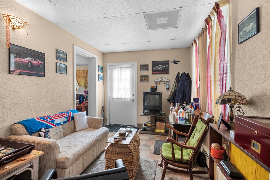 More Photos Of 1315 Harding Hwy, Richland Office Residential For Sale