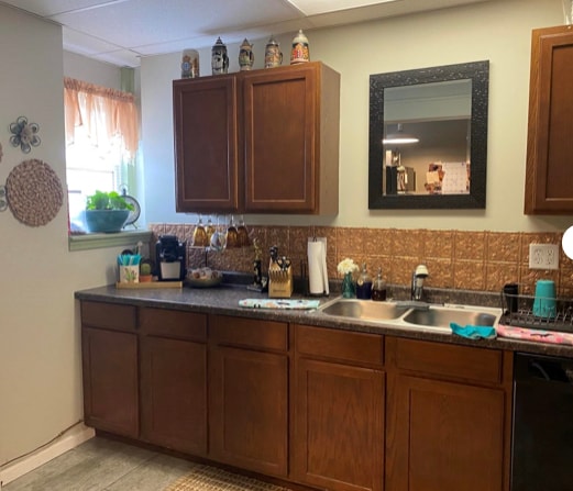 More Photos Of 400 W 15th Ave, Emporia Apartments For Sale