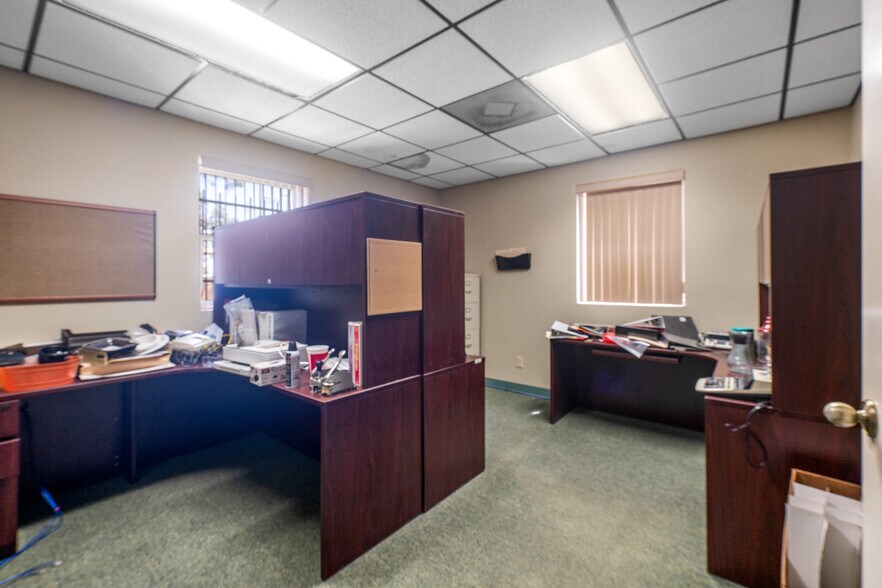 More Photos Of 760 S Stapley Dr, Mesa Office For Lease