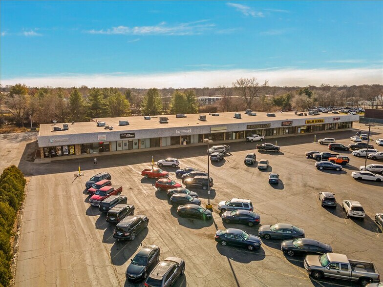 More Photos Of 1650 Wabash Ave, Springfield Unknown For Lease