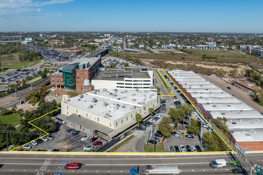 More Photos Of 1113 Vine St, Houston Loft Creative Space For Lease