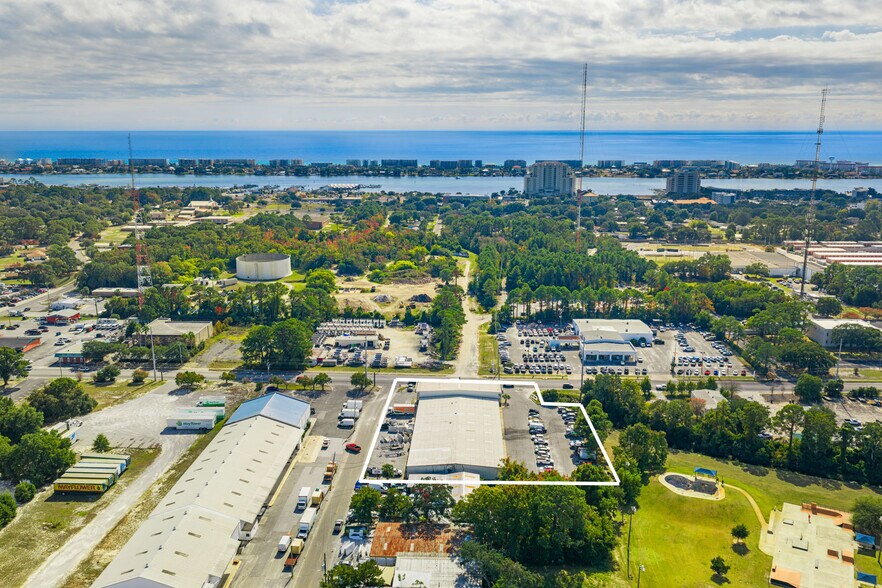 More Photos Of 119 Hollywood Blvd, Fort Walton Beach Flex For Sale