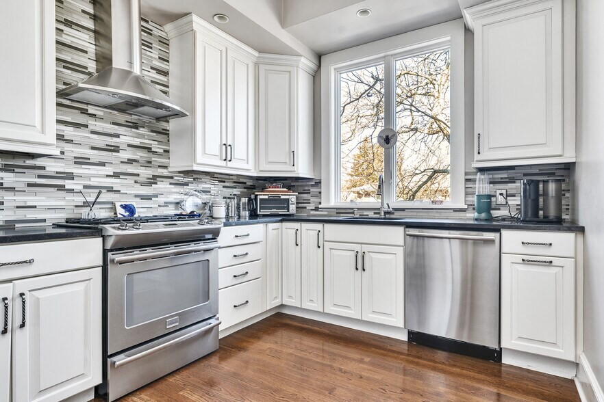 More Photos Of 453 Angell St, Providence Apartments For Sale