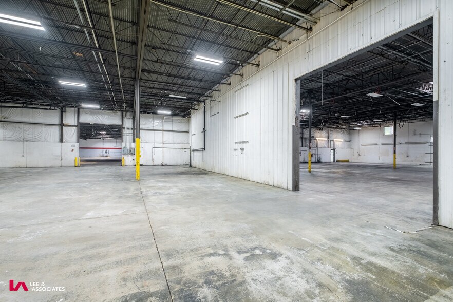 More Photos Of 5383 Truman Dr, Decatur Warehouse For Lease