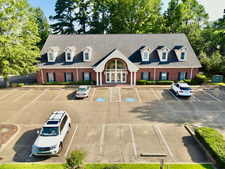 Primary Photo Of 5898 Ridgewood Rd, Jackson Office For Lease