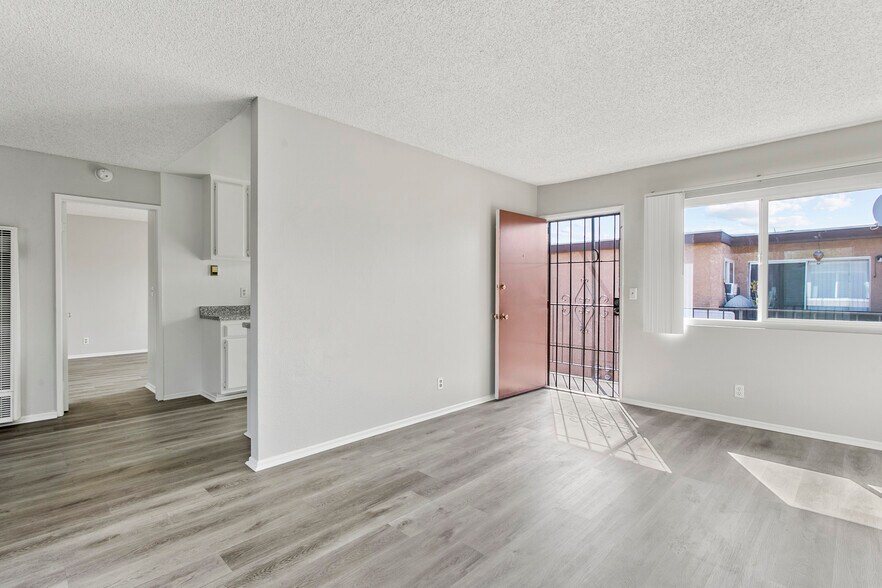 More Photos Of 1010 E Broadway, Anaheim Apartments For Sale