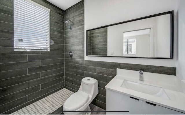 More Photos Of 853 E 24th St, Hialeah Apartments For Sale