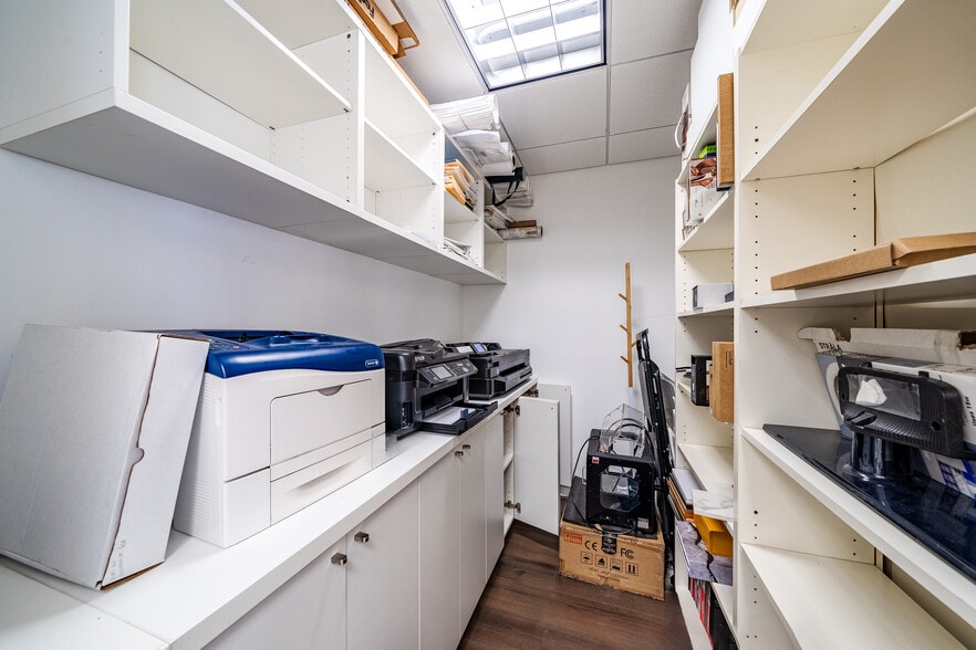 More Photos Of 36-42-42 Newark St, Hoboken Storefront Retail Residential For Lease