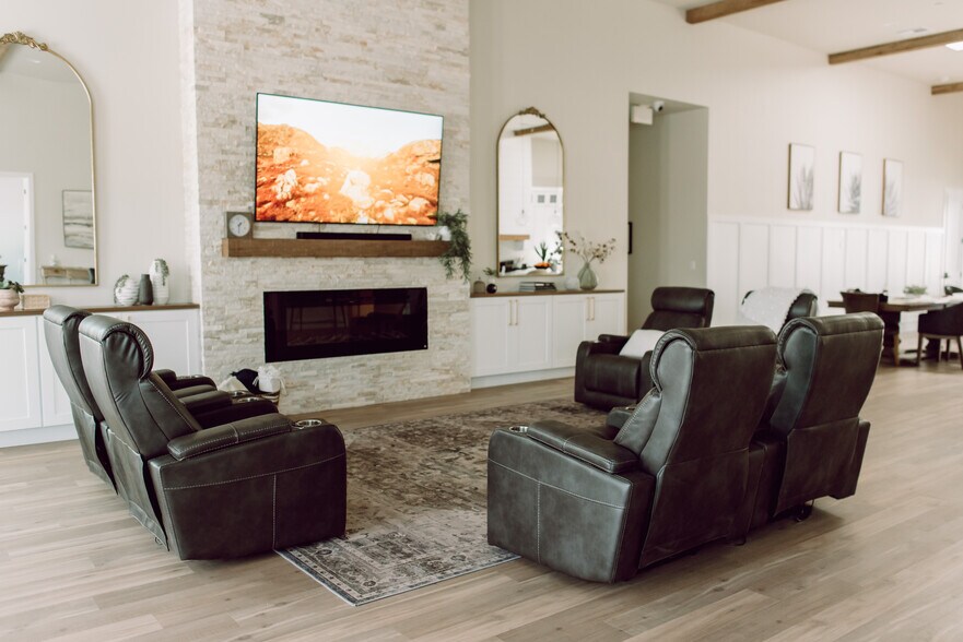 More Photos Of 8736 E Joshua Tree Ln, Scottsdale Assisted Living For Sale