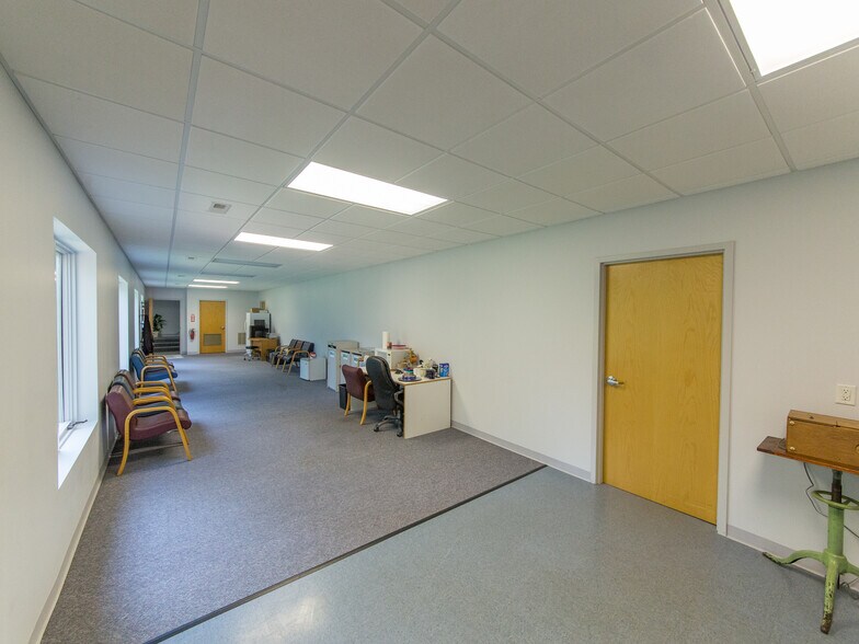 More Photos Of 900A Centrepark Dr, Asheville Medical For Sale