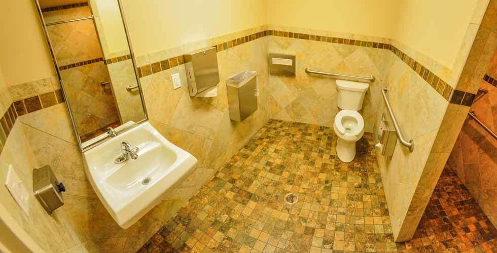 More Photos Of 5220 Neroly Rd, Oakley Self Storage For Lease